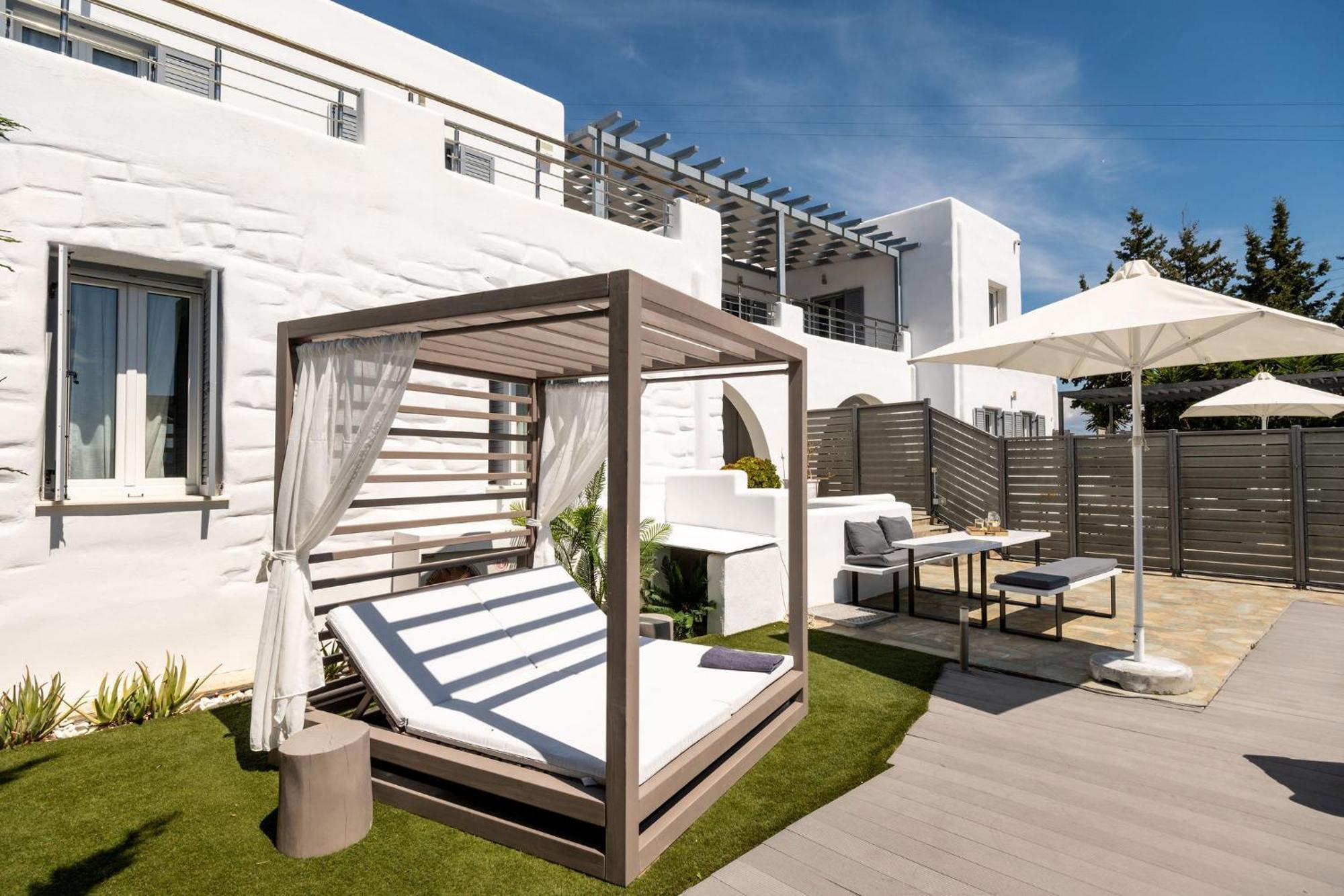 Azzurro Bianco Suites ปาริเกีย ภายนอก รูปภาพ
