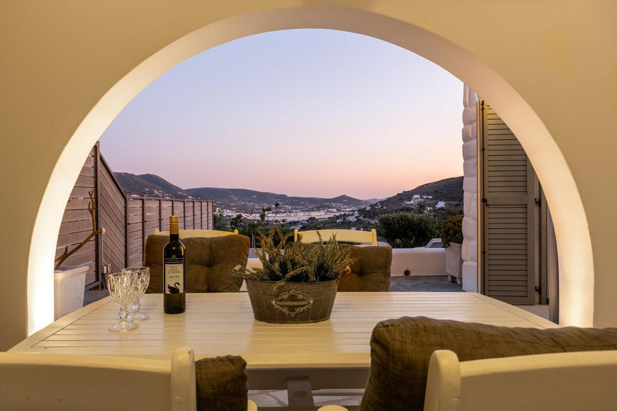 Azzurro Bianco Suites ปาริเกีย ภายนอก รูปภาพ