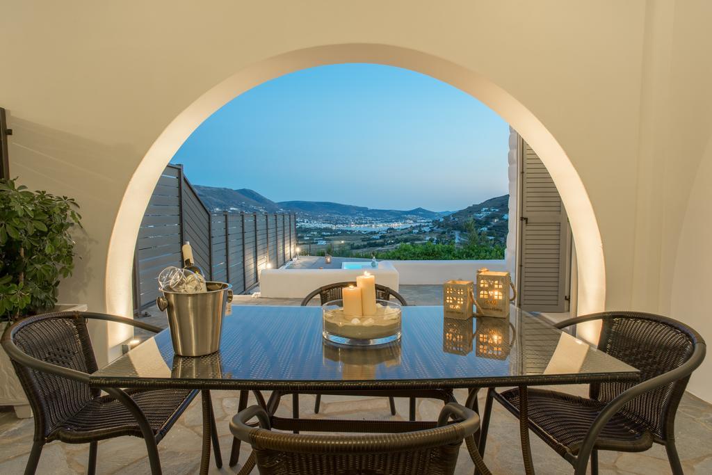 Azzurro Bianco Suites ปาริเกีย ภายนอก รูปภาพ