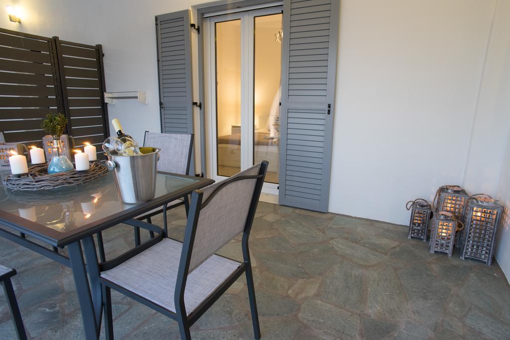 Azzurro Bianco Suites ปาริเกีย ภายนอก รูปภาพ